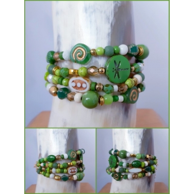 kralenarmband in groen tinten met goud kralenarmband in groen tinten met goud